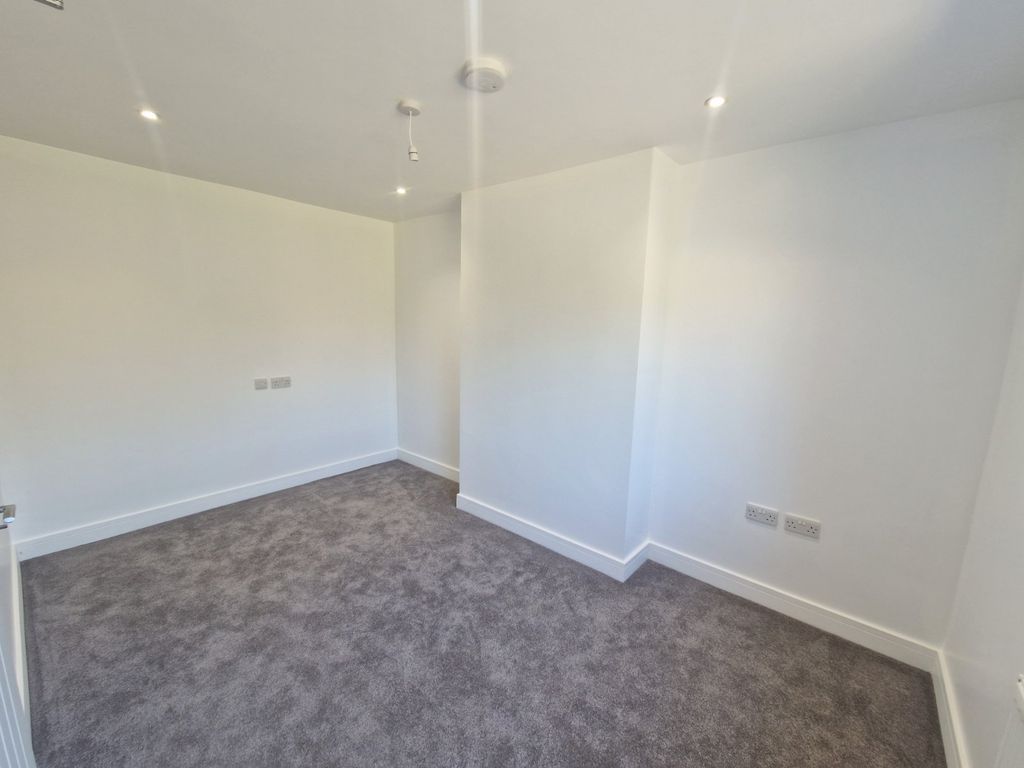 Property photo 1 of 7 Picture No. 08
