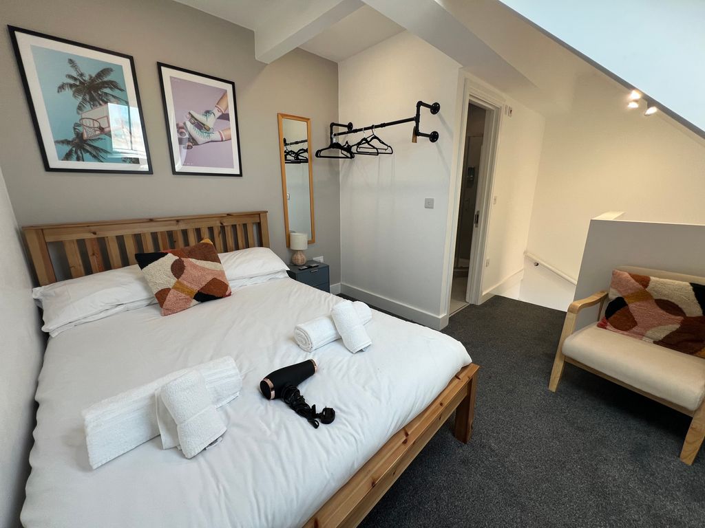 Property photo 1 of 7 Img_5207