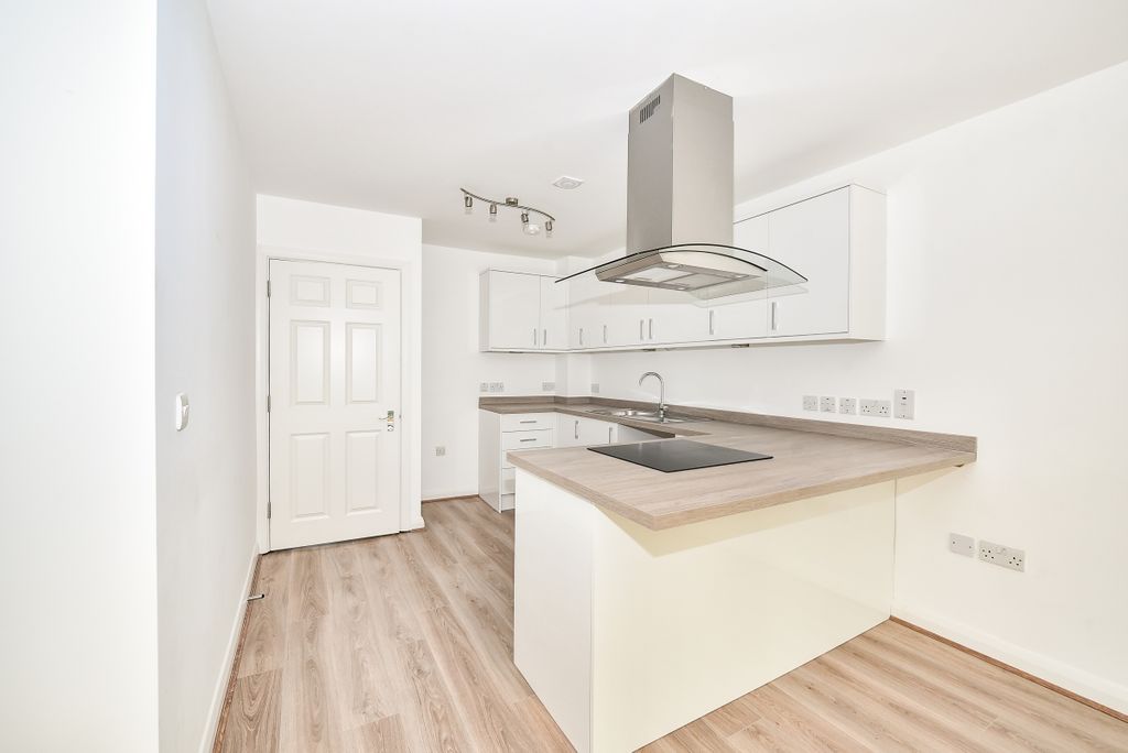 Property photo 3 of 6 352224 (3)