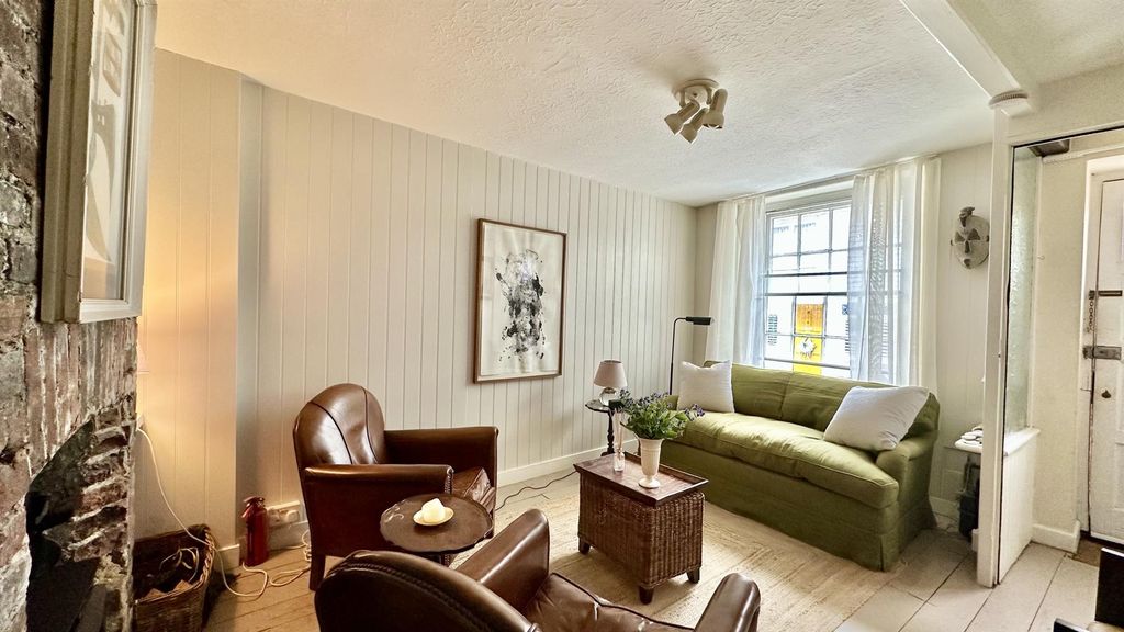 Property photo 2 of 38