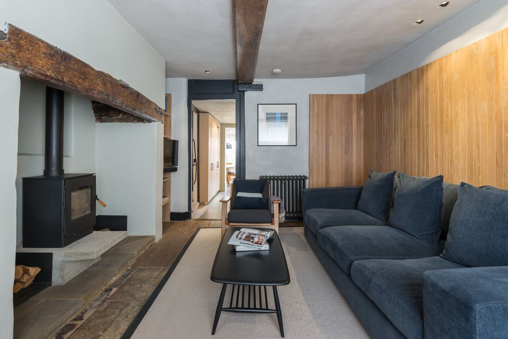 Property photo 2 of 24 Picture No. 30