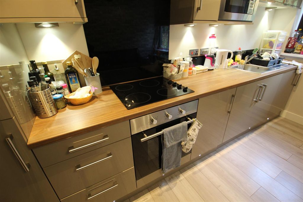 Property photo 3 of 6 Img_4384.Jpg