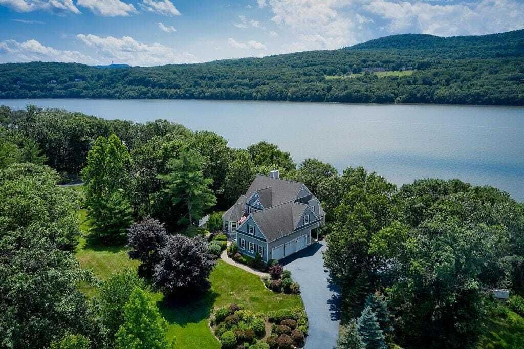 Property photo 1 of 31