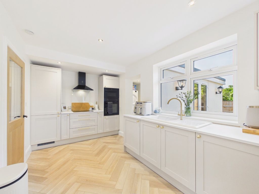 Property photo 3 of 22 5088547