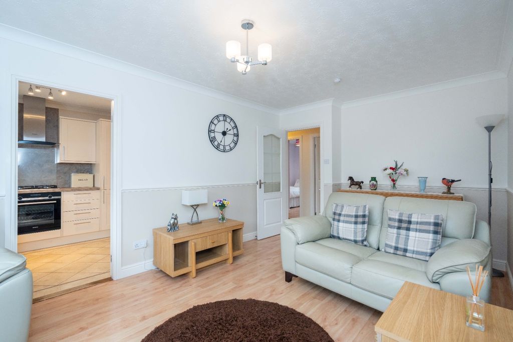 Property photo 3 of 22 4931107