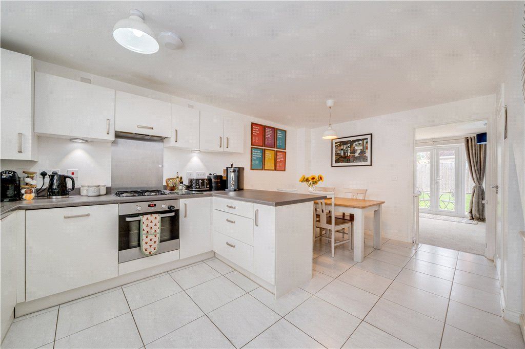 Property photo 2 of 22 Dining Kitchen