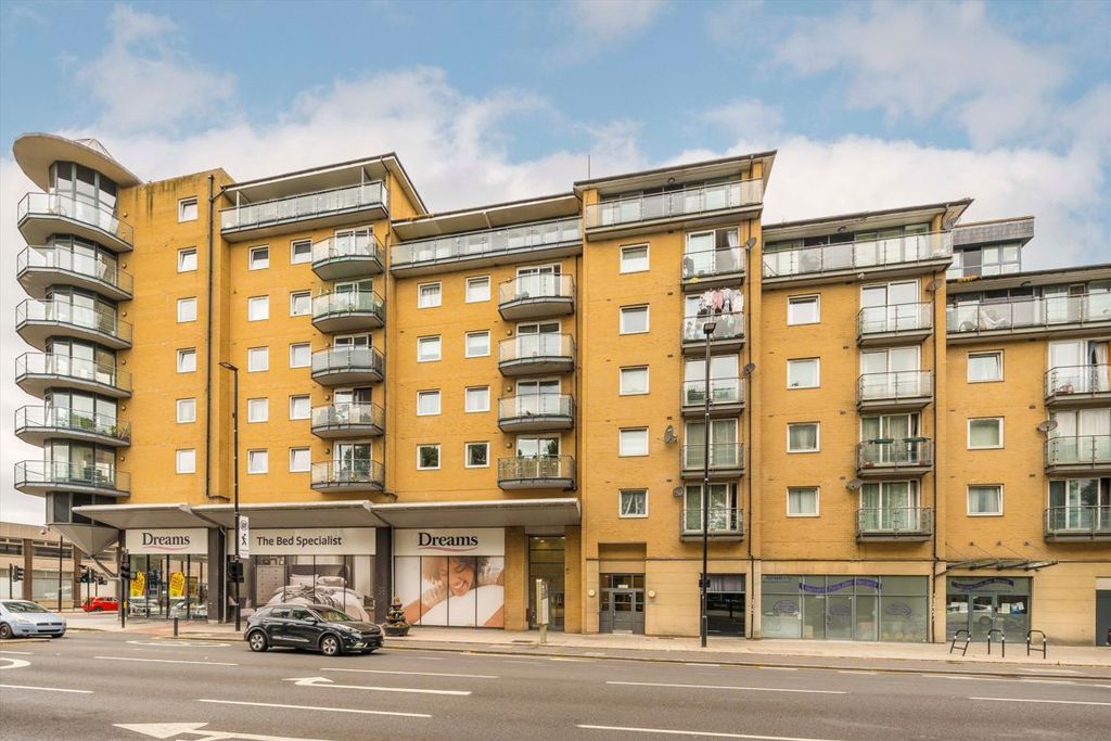 Property photo 1 of 6