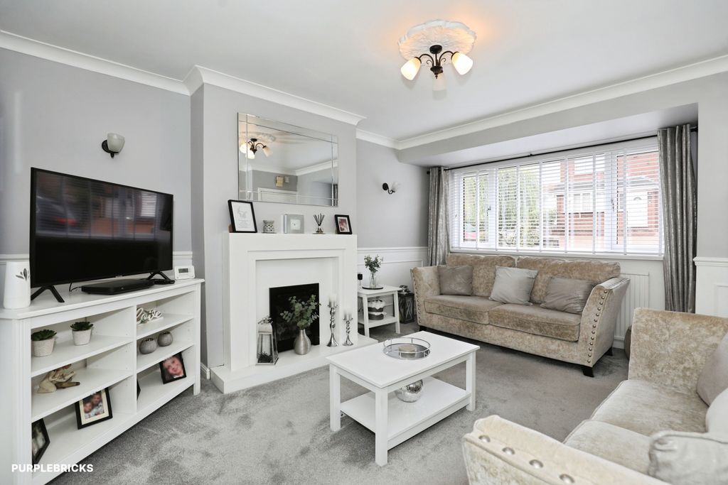 Property photo 2 of 30