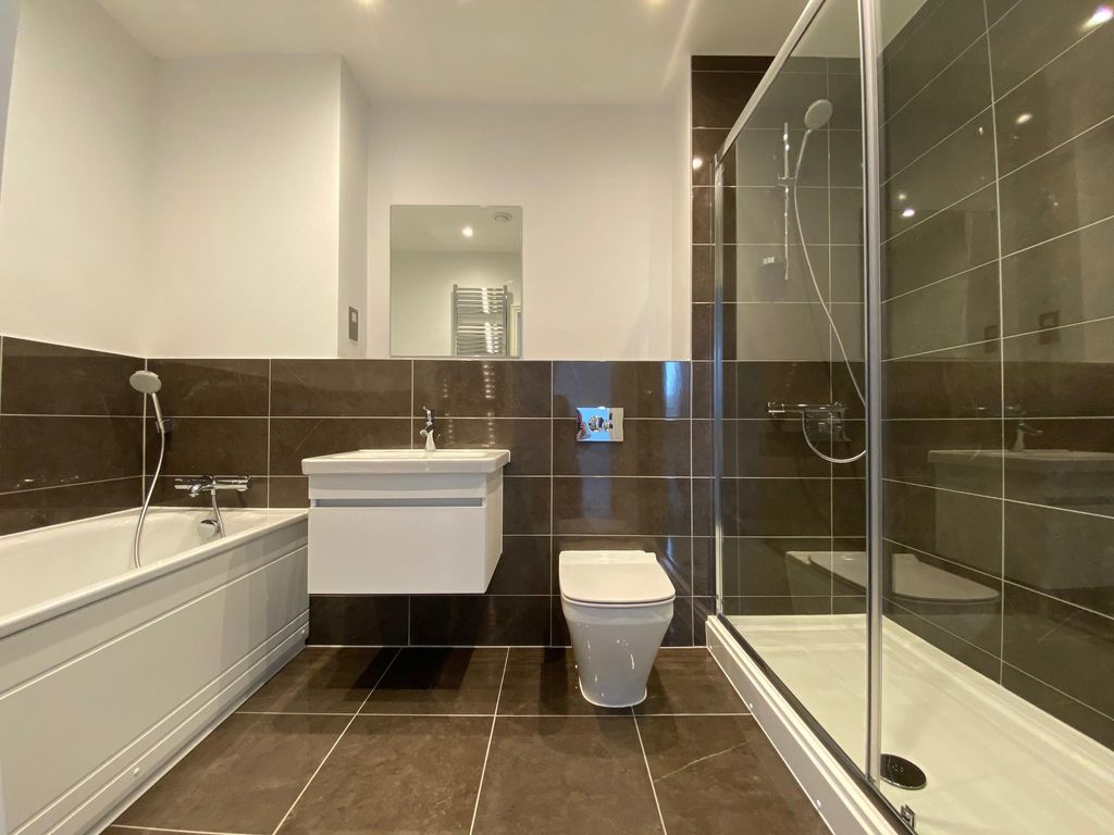 Property photo 3 of 6 Bathroom