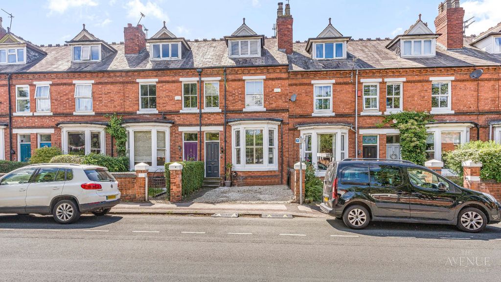 Property photo 2 of 36 4227536