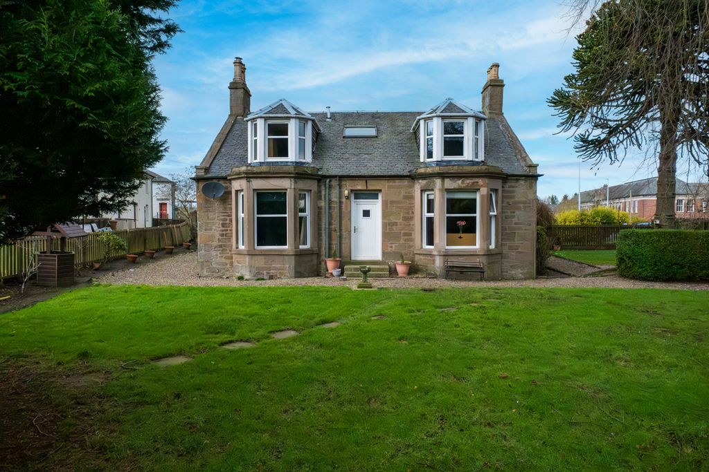 Property photo 1 of 47