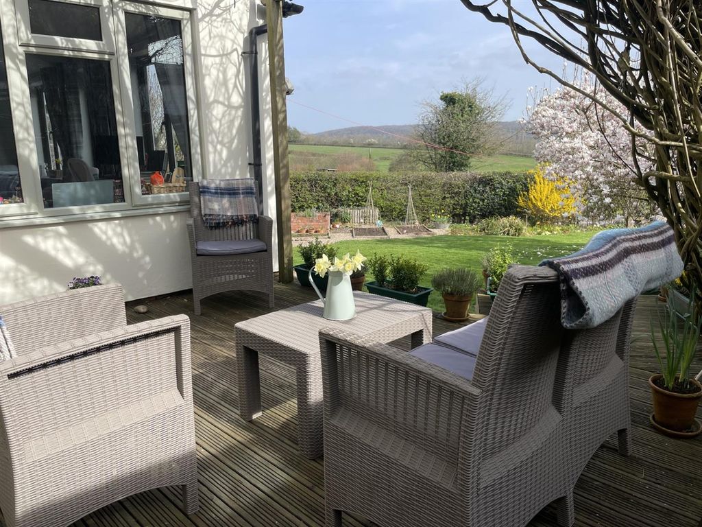 Property photo 3 of 30 Outdoor Dining With View.Jpg