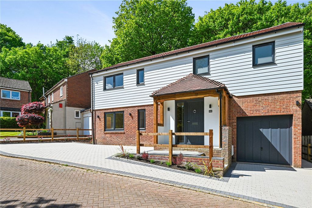 Property photo 1 of 33 Picture No. 27