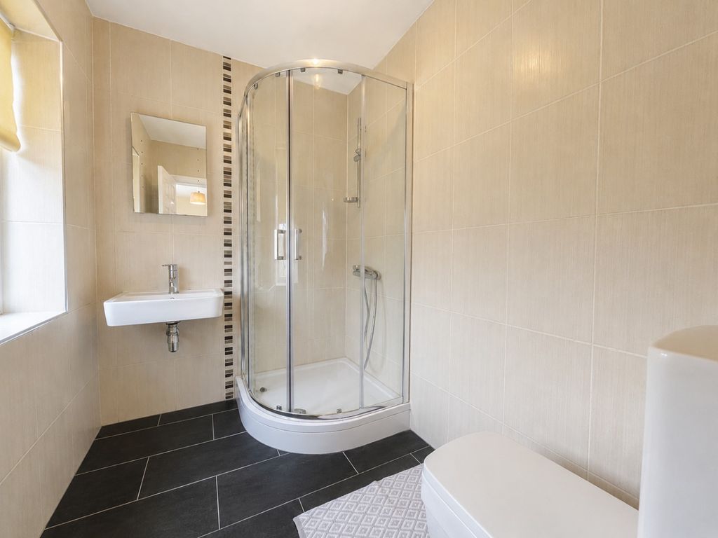Additional image 6 of 4 bed detached house for saleGreenhill Avenue, Luton, Bedfordshire LU2