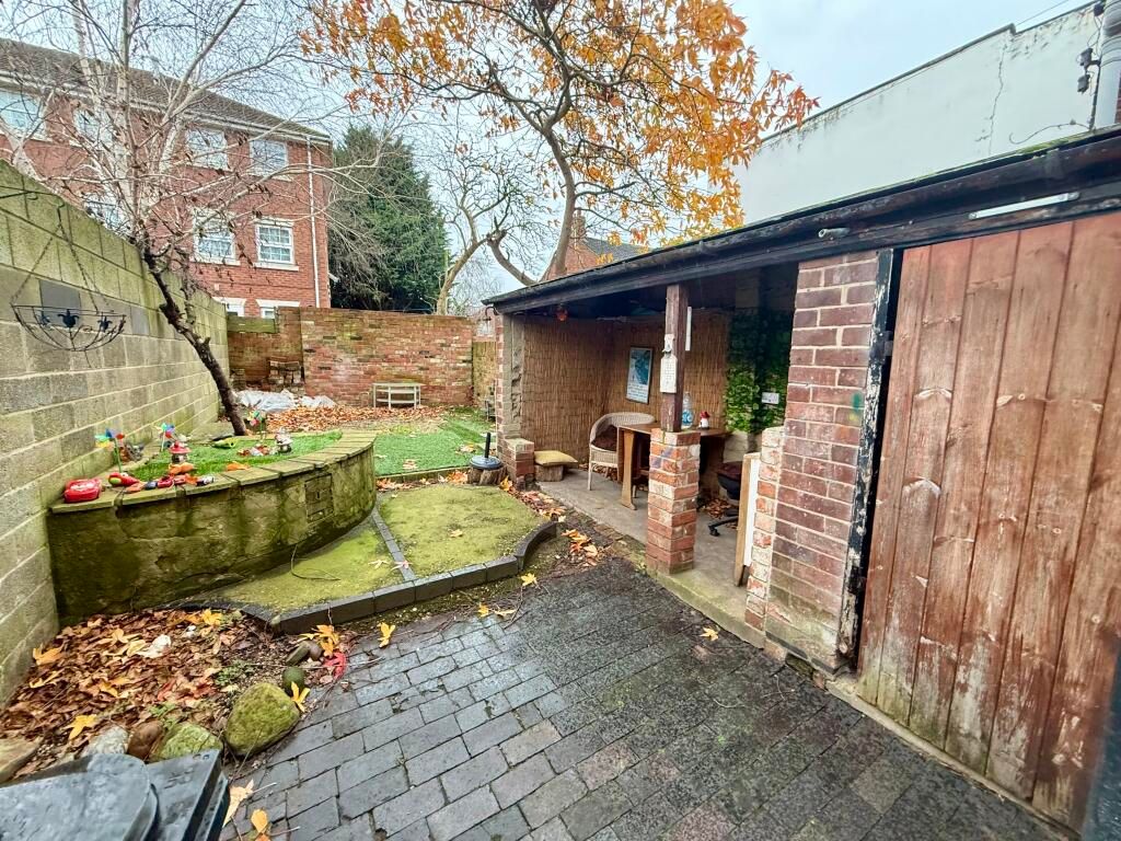Property photo 3 of 5