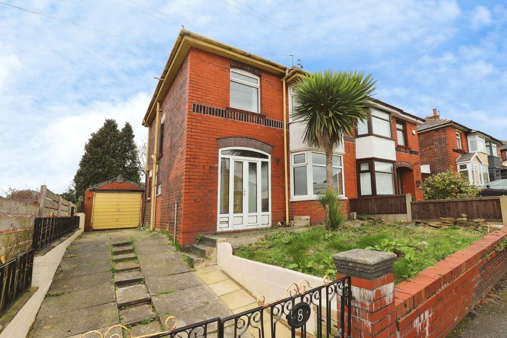 Property photo 1 of 29