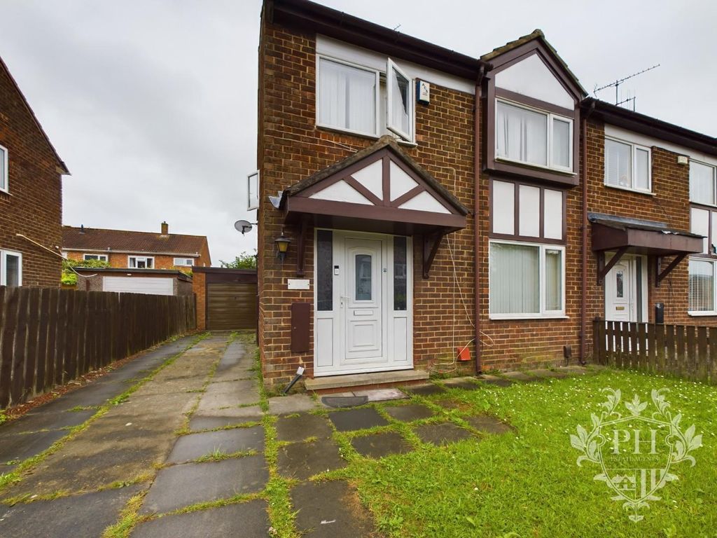 Property photo 1 of 12 Cam01415G0-Pr0356-Still013.Jpg