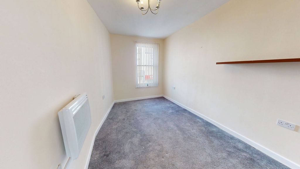 Property photo 3 of 5