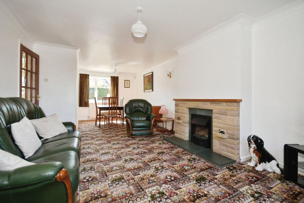 Property photo 3 of 21 Pbox-Img.Jpg