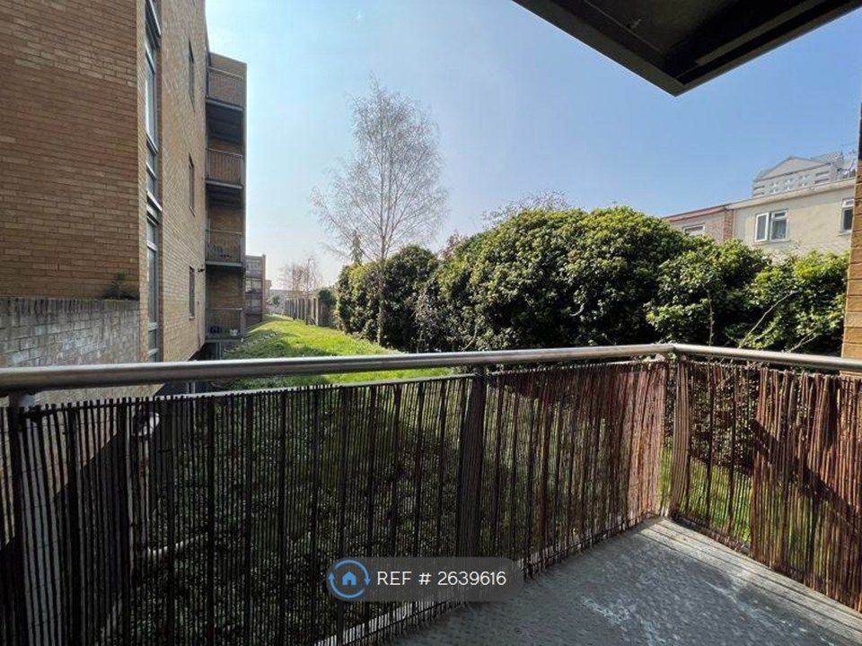 Property photo 2 of 7