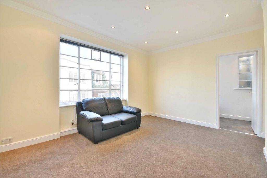 Property photo 1 of 10 Picture No. 10