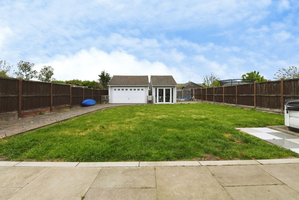 Property photo 2 of 19 Pbox-Img.Jpg