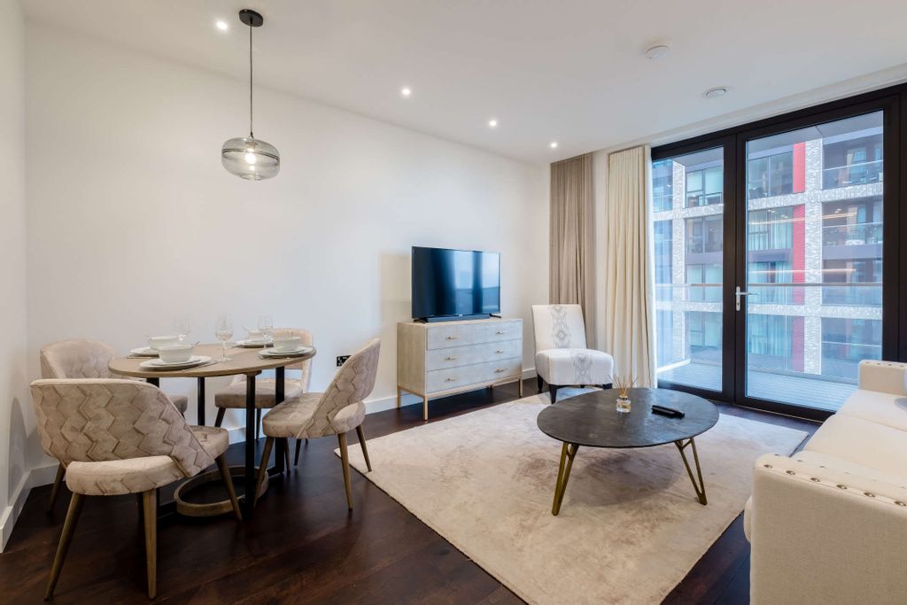 Property photo 1 of 14 1 Bed Apartment To Rent Charles Clowes Walk, Nine Elms Sw11