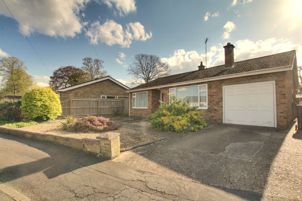 Property photo 1 of 8
