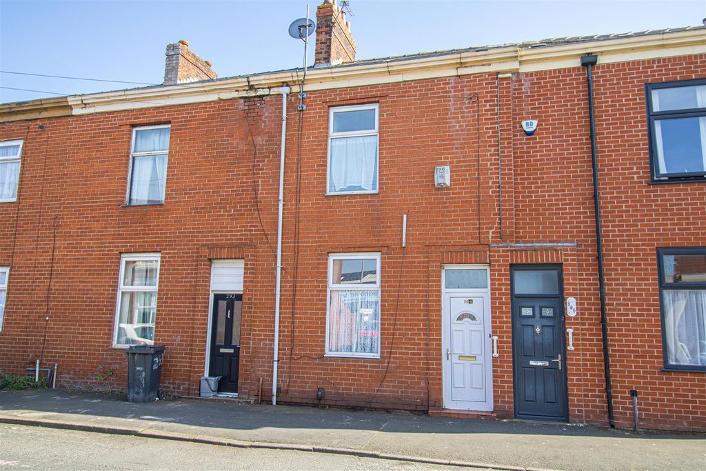 Property photo 1 of 9 Front