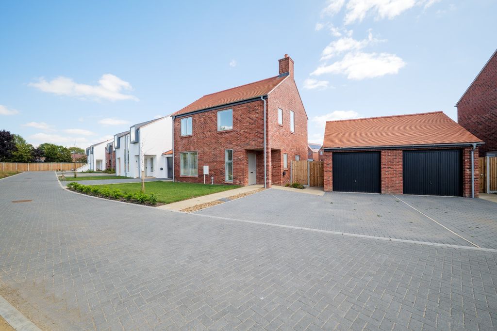 Property photo 1 of 21 5521921