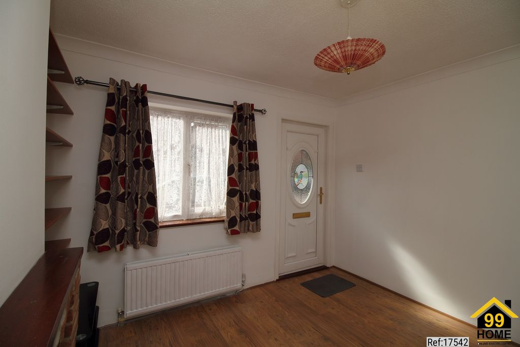 Property photo 3 of 21 Photo 2