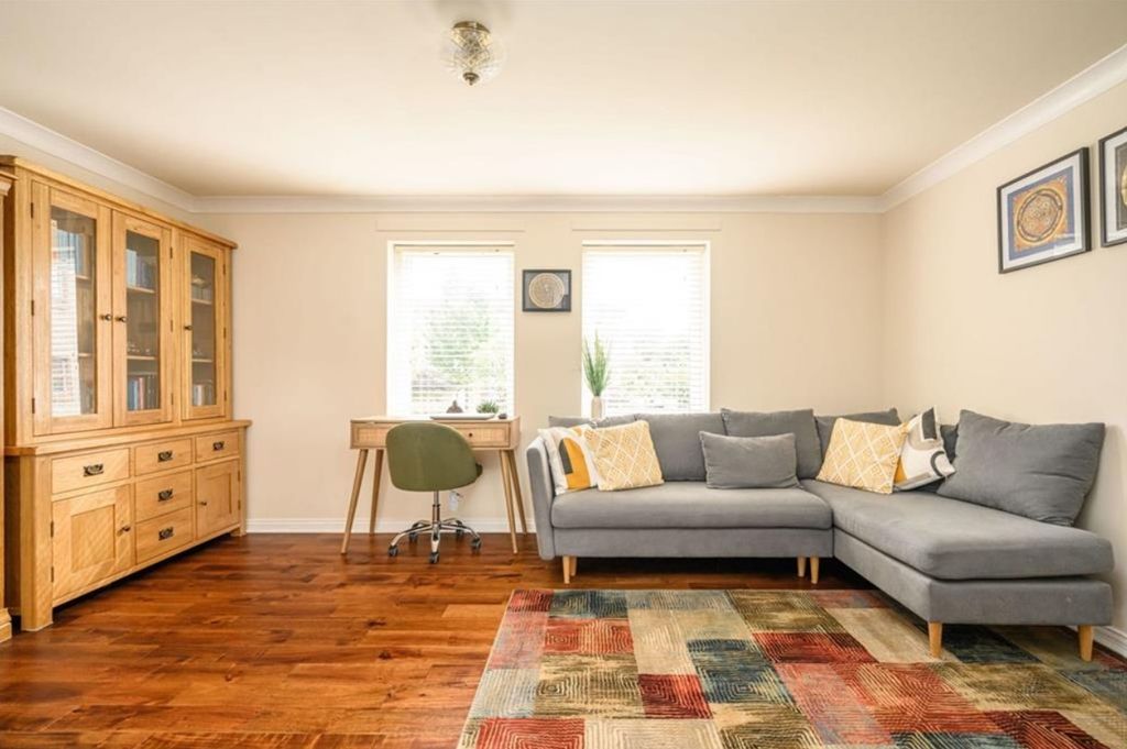 Property photo 3 of 13