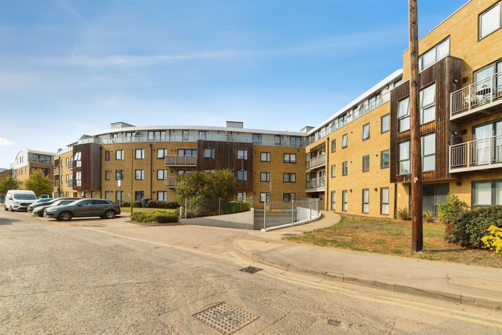 Property photo 1 of 19