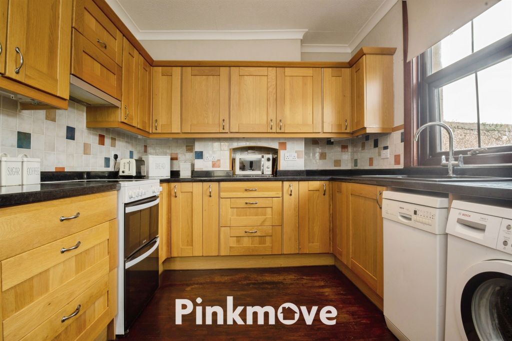 Property photo 3 of 23