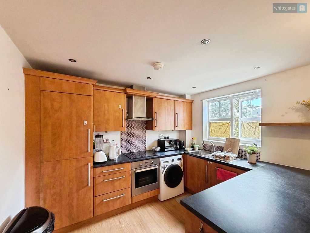 Property photo 2 of 12 Pbox-Img.Jpg