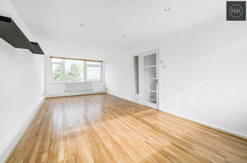 Property photo 3 of 16 5322633