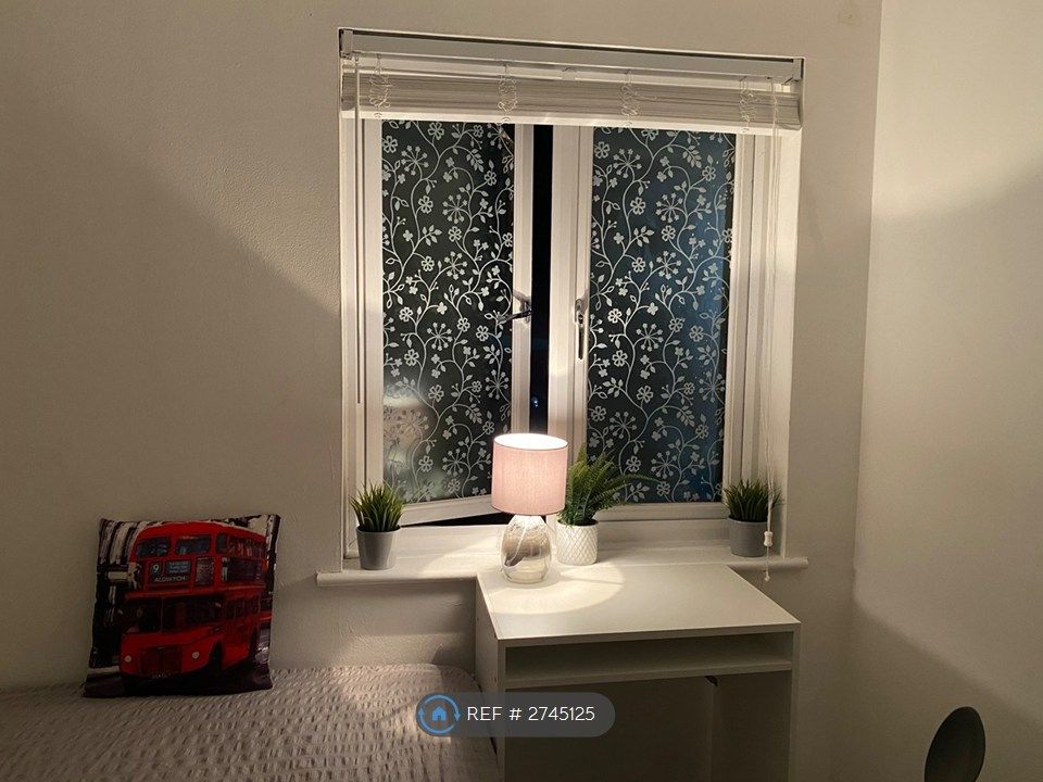 Property photo 3 of 4