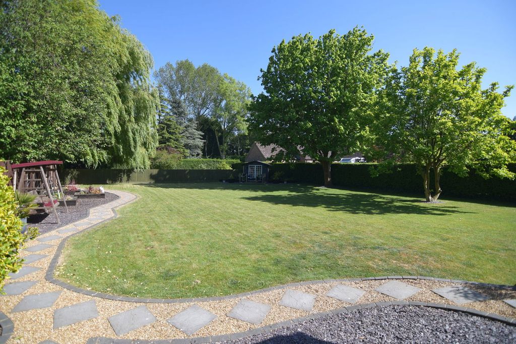 Property photo 3 of 22