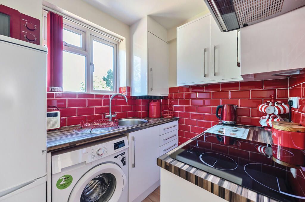 Property photo 2 of 12