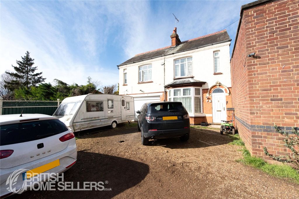 Property photo 1 of 22 Picture No. 06