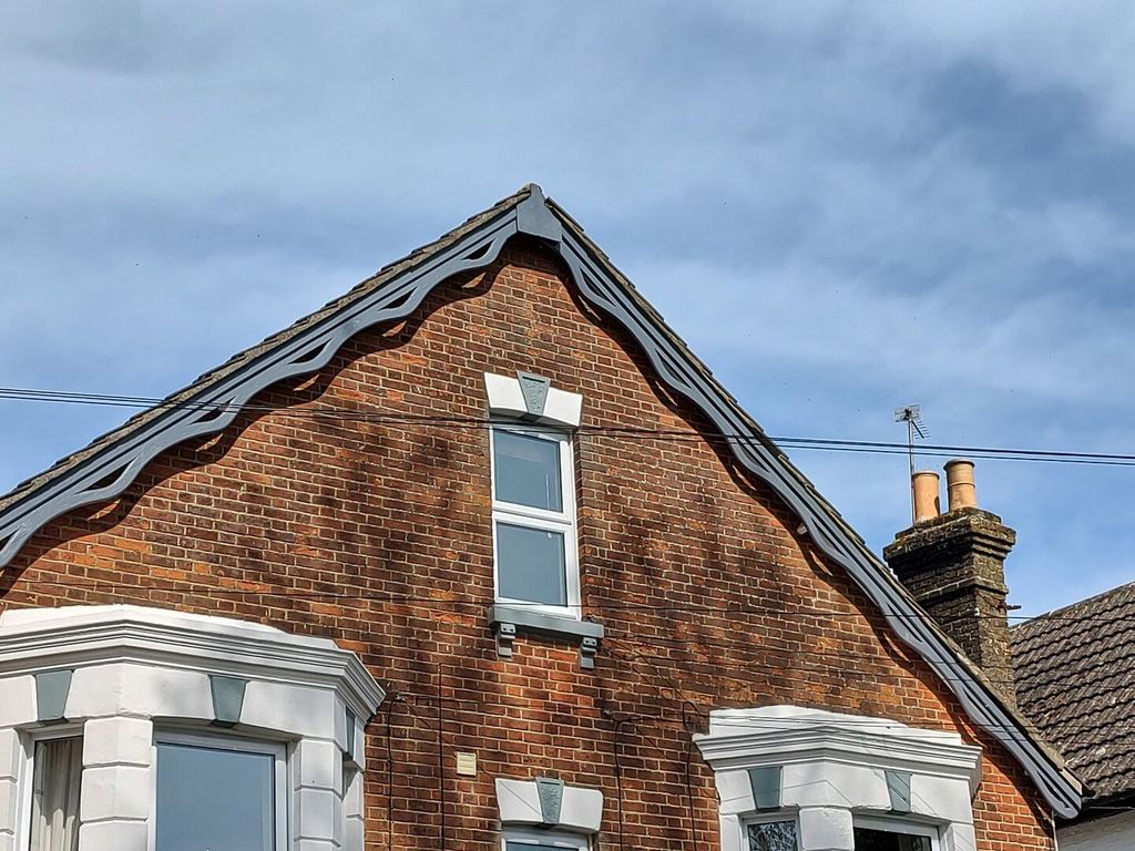 Property photo 1 of 18 Front (Exterior)