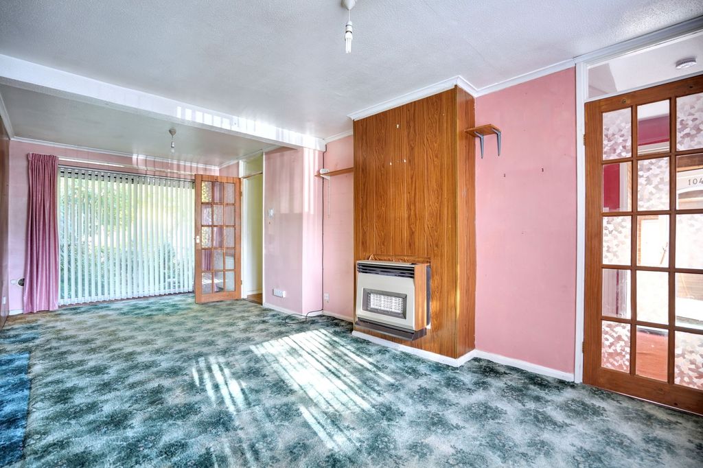 Property photo 3 of 11