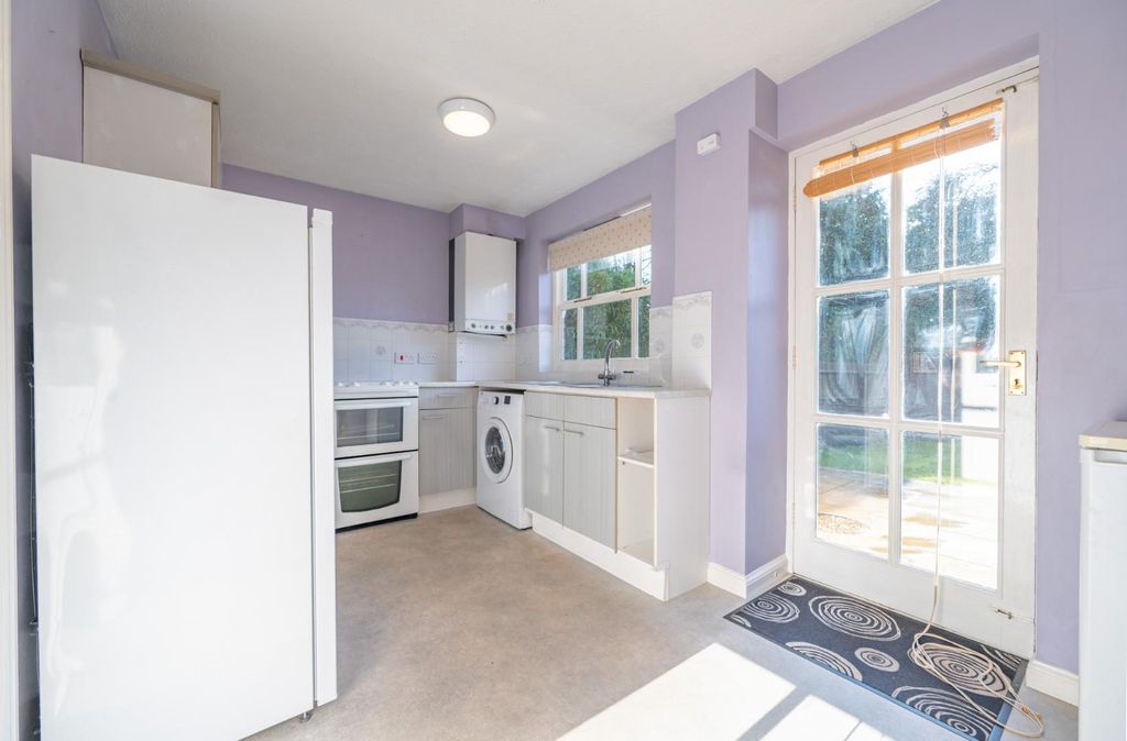 Property photo 2 of 13 Kitchen/Breakfast Room