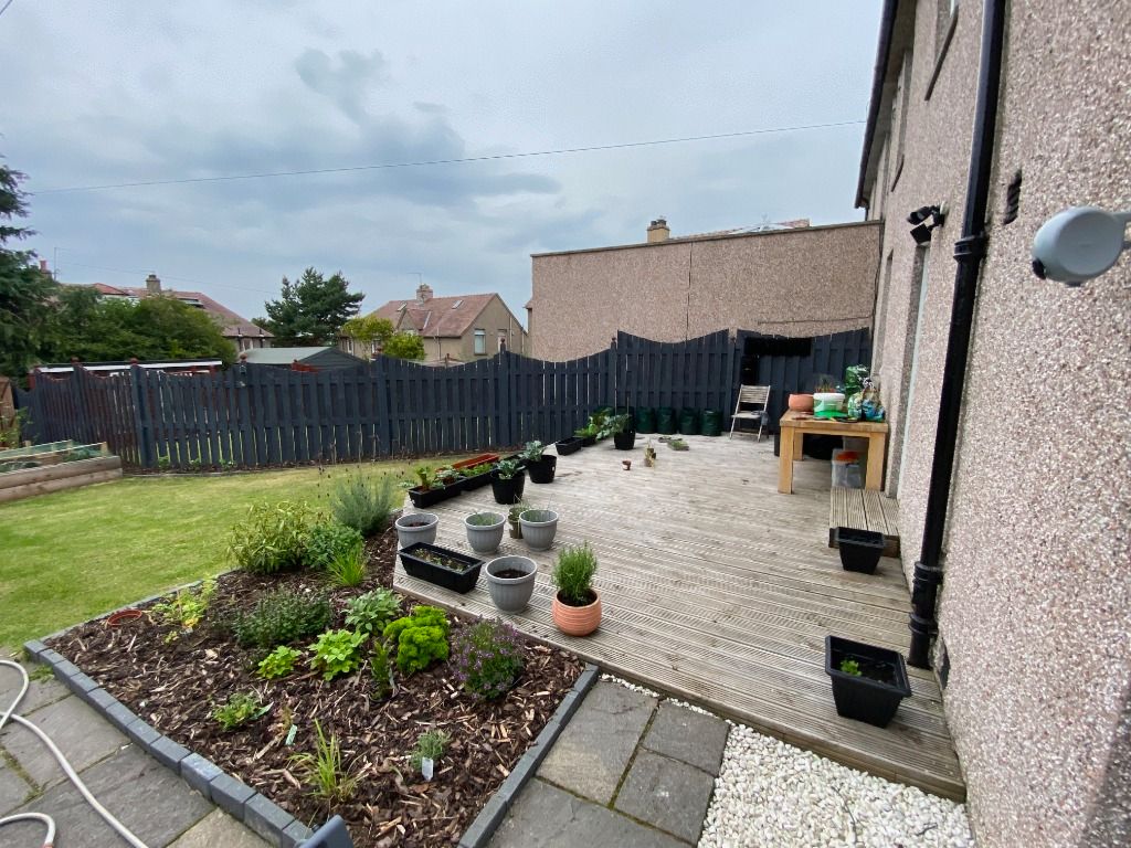 Property photo 2 of 7 Photo 2