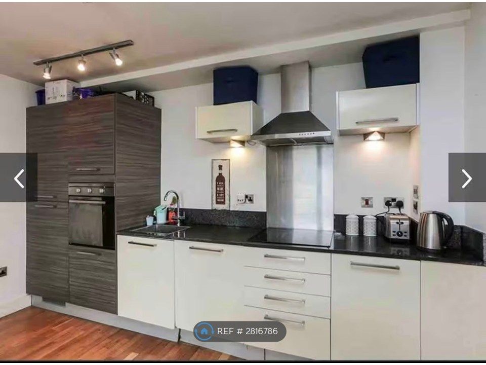 Property photo 1 of 28