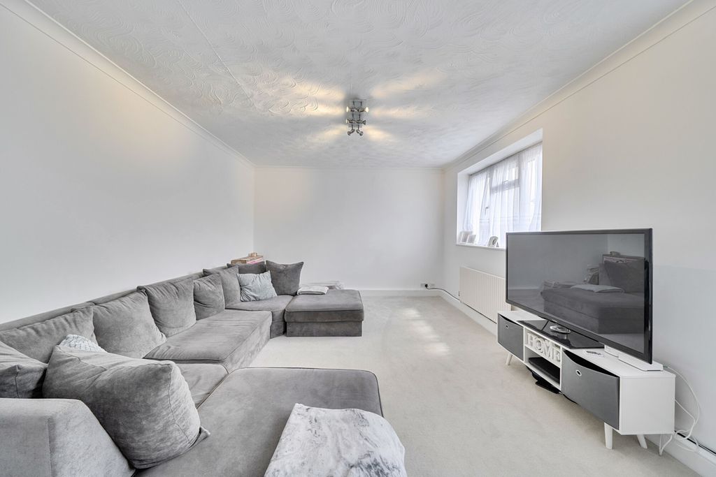 Property photo 2 of 20 1455844-1-69Fc7F2...