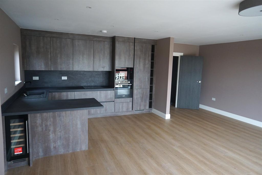 Property photo 3 of 10 Dsc03438.Jpg