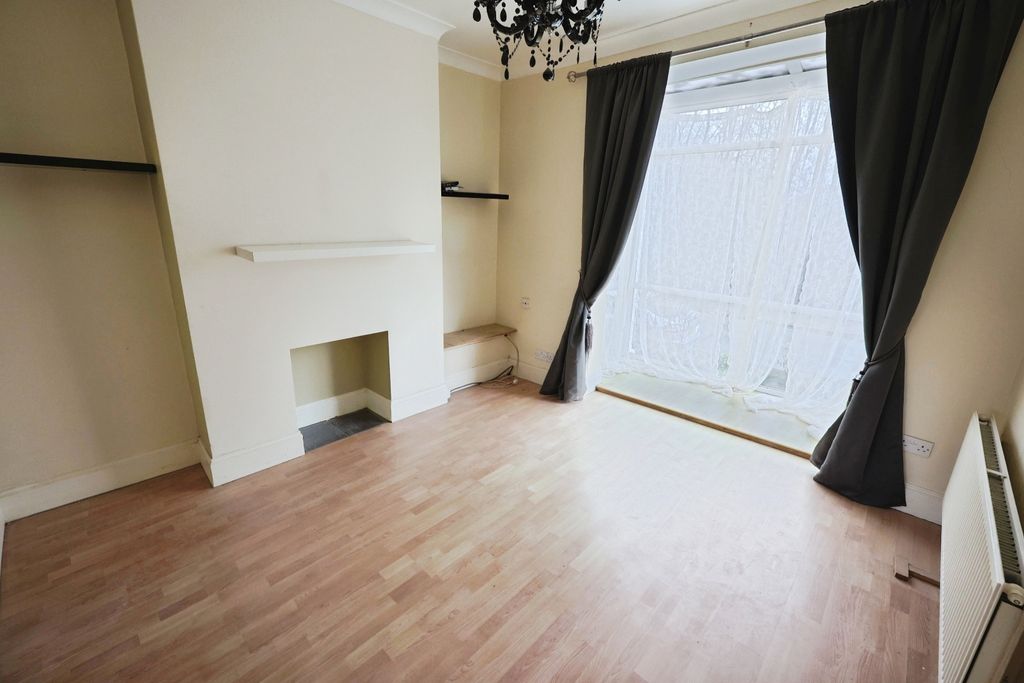 Property photo 2 of 9 Pbox-Img.Jpg