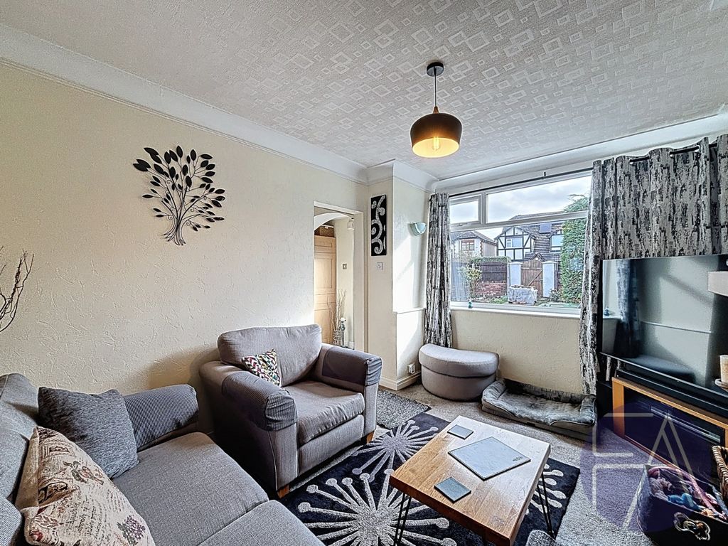 Property photo 3 of 28 4441505