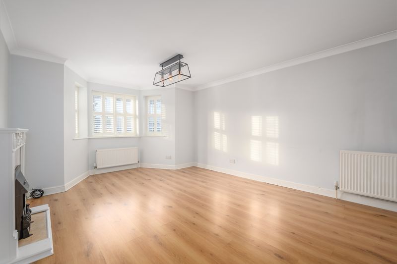 Property photo 2 of 10 Photo 8